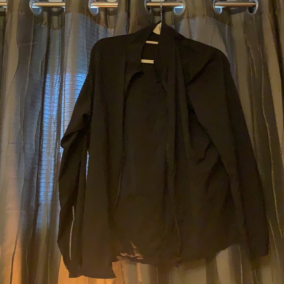 Lulu lightweight running jacket - Picture 4 of 4